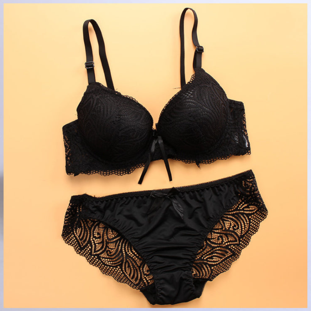 Lace Design Padded Wired Push-up Bra Set