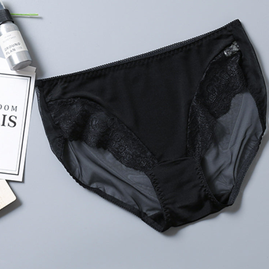 Pack of 3 Nylon Trim Lace Design Panties