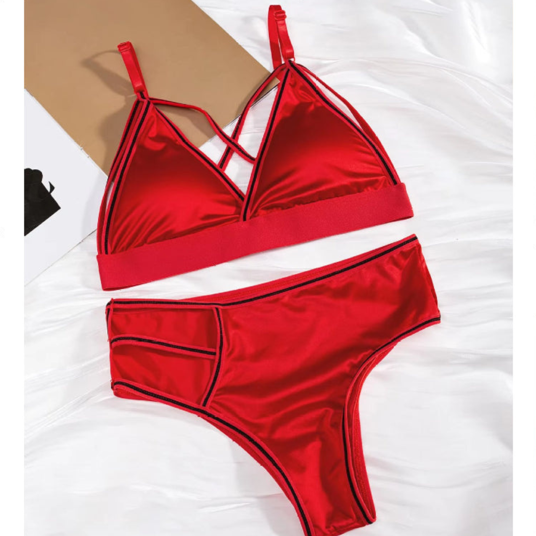 Chic Slim Fit Padded Bra with Matching Luxe Panty