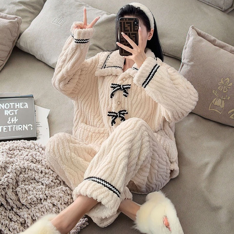Hot Sale Women Polyester Fashionable Bow Turn-down Collar Comfortable Pajama Set