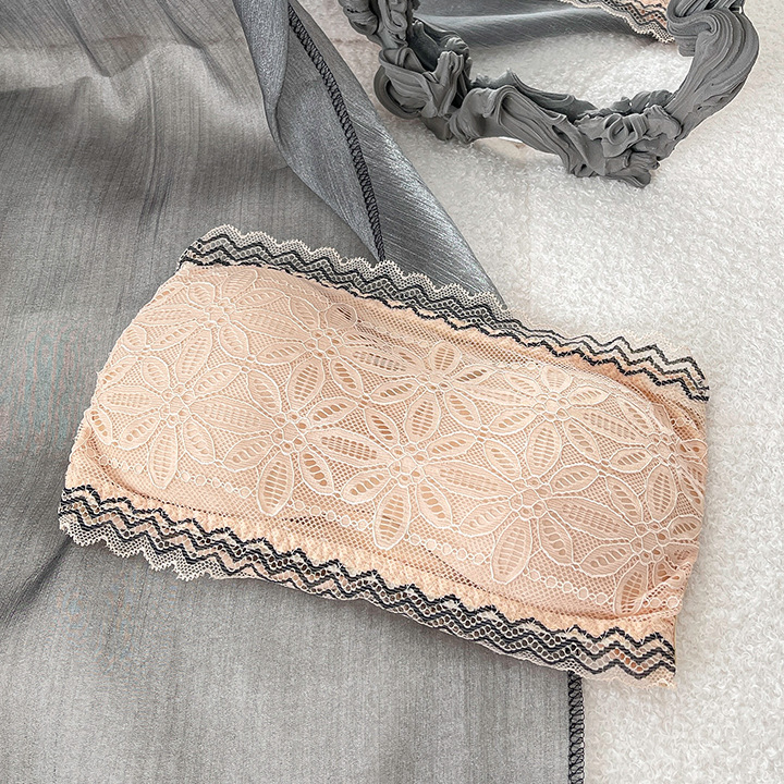 Ladies Thin Padded Wireless Floral Lace Strapless Bra