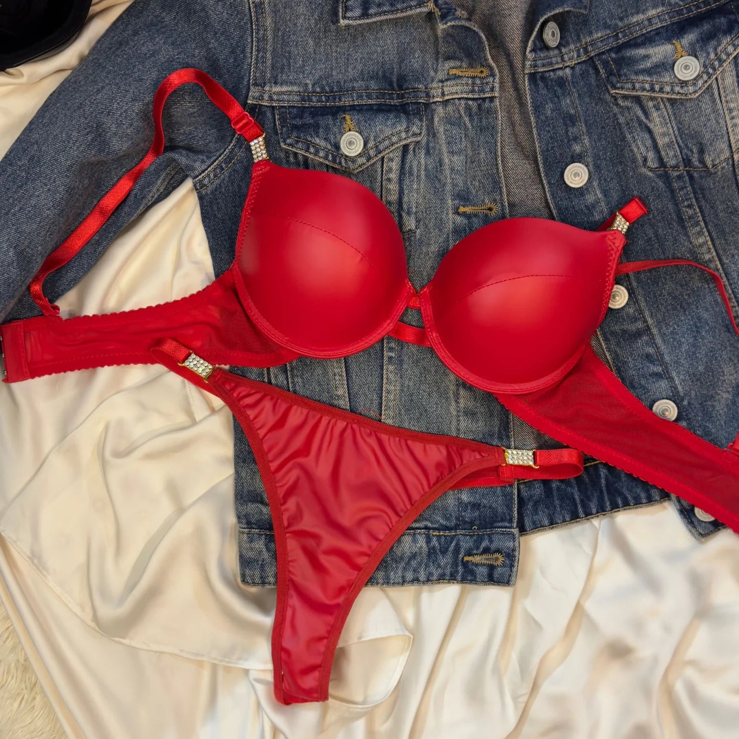 Non Padded Wired Leather Bra Set